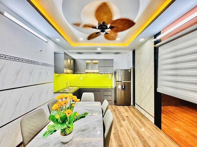 Gấp! Bán nhà 43m2 Đồng Đen,Tân BìnhGần Đại Học Văn Hiến.Hẻm 6m.Sổ sẵn.
