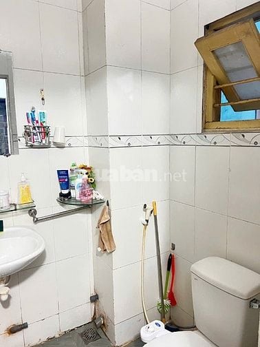 Bán căn chung cư quận tân phú 