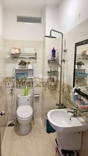 Cần bán khu nhà Vip Nguyễn Hữu Dật