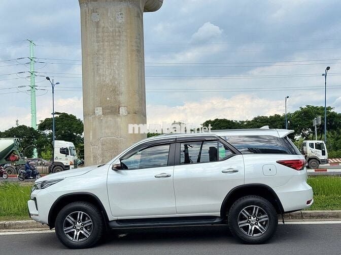 Toyota Fortuner 2021 2.4 4X2AT - 58219 km