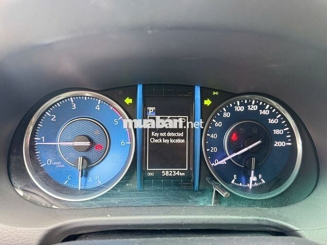 Toyota Fortuner 2021 2.4 4X2AT - 58219 km