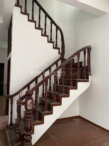 Cho Thuê Nhà Mặt Phố Hồng Quang