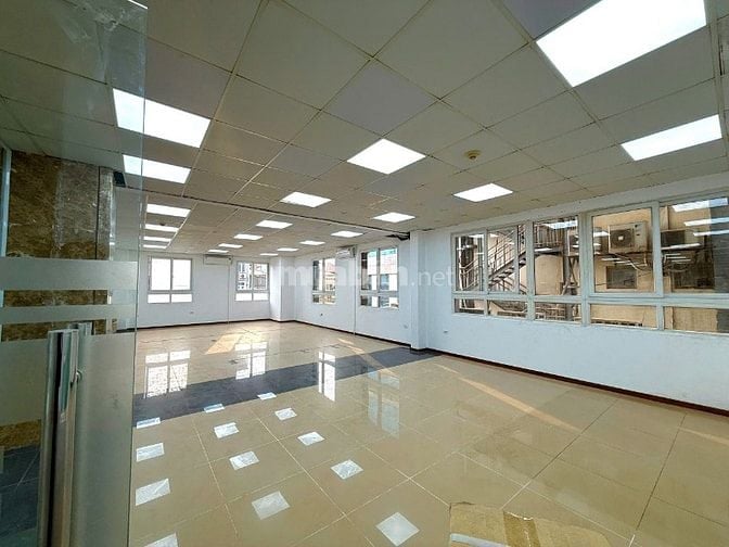 Cho thuê văn phòng tòa H10 475 Nguyễn Trãi, Thanh Xuân,300m2, tách sàn