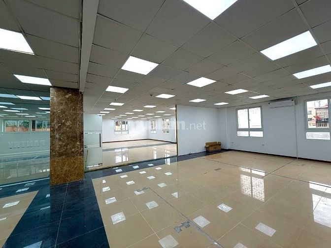 Cho thuê văn phòng tòa H10 475 Nguyễn Trãi, Thanh Xuân,300m2, tách sàn