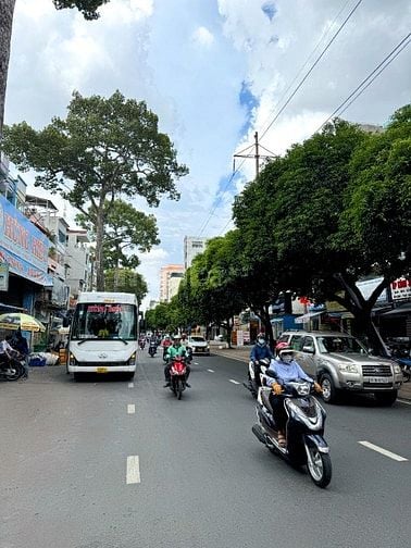 🌷 🌷🌷  BÁN NHÀ MẶT TIỀN : 75 HÙNG VƯƠNG - P. 4 - Q. 5 - TPHCM