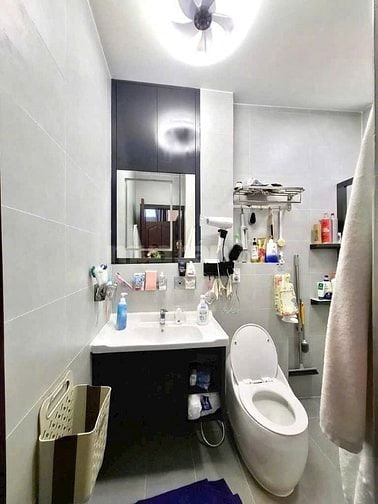 NHÀ SIÊU ĐẸP LÊ VĂN SỸ QUẬN 3 – GIÁP QUẬN 1 – HẺM Ô TÔ – 5 TẦNG MỚI 