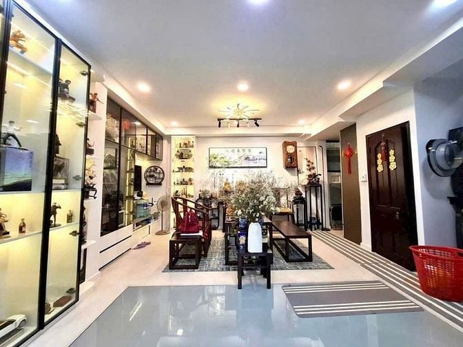 NHÀ SIÊU ĐẸP LÊ VĂN SỸ QUẬN 3 – GIÁP QUẬN 1 – HẺM Ô TÔ – 5 TẦNG MỚI 