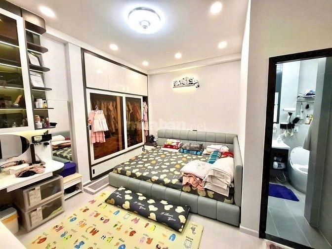 NHÀ SIÊU ĐẸP LÊ VĂN SỸ QUẬN 3 – GIÁP QUẬN 1 – HẺM Ô TÔ – 5 TẦNG MỚI 