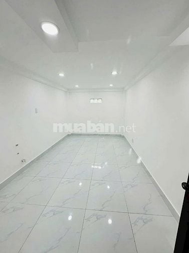 SIÊU PHẨM 43m2 Đồng Đen, Tân Bình gần chợ Tân Bình. Xây 1 trệt 2 lầu