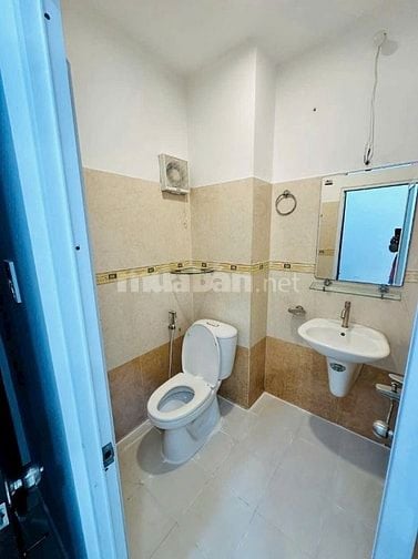 SIÊU PHẨM 43m2 Đồng Đen, Tân Bình gần chợ Tân Bình. Xây 1 trệt 2 lầu