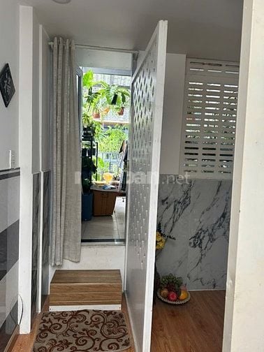 NHÀ 3 TẦNG HẺM XE HƠI ĐẬU CỬA THOẢI MÁI - Giá: 4.56Ty TL - Thống Nhất,