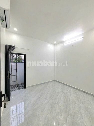 Nhà Quận 6 - 35m2 Hậu Giang gần Tiểu học Chi Lăng. Xây 1 trệt 1 lầu.