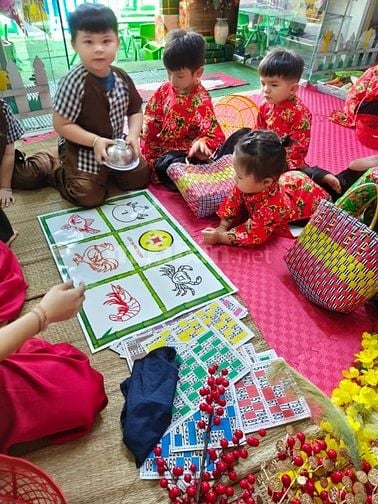 Giáo Viên, Người Chăm sóc trẻ làm việc tại gò vấp