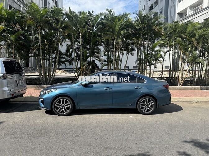 Kia Cerato 2021 1.6 AT LUXURY - 30000 km