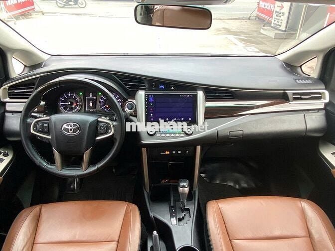 Toyota Innova 2018 2.0V - 108000 km