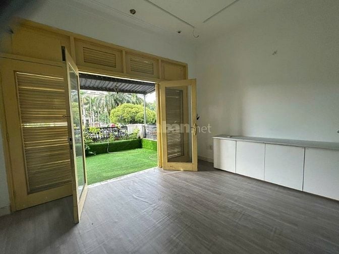 Cho thuê nhà mặt tiền Hoàng Văn Thụ gần sân bay KDTD