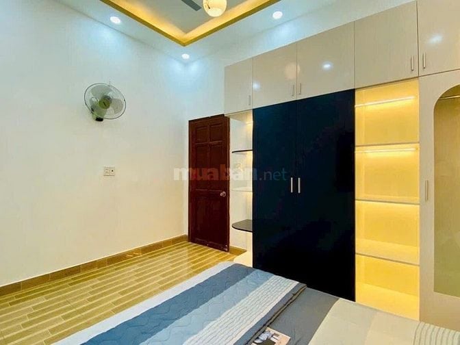 Nhà đẹp Đào Duy Anh 1T2L, hẻm rộng 5m, gần các tiện ích, giá chỉ 4,5tỷ
