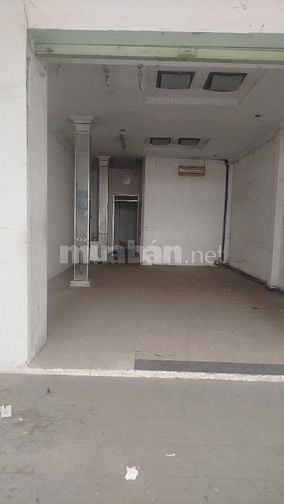 Nhà mặt tiền đường  cách nhà ga T3 500m 