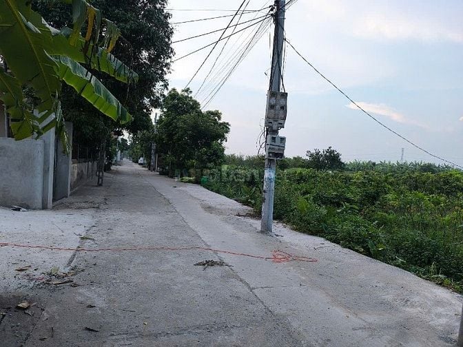 1 LÔ ĐẦU TƯ TÂN CHÂU – KHOÁI CHÂU 650M2 GIÁ 20TR/M2 SÁT DỰ ÁN TRUMP	