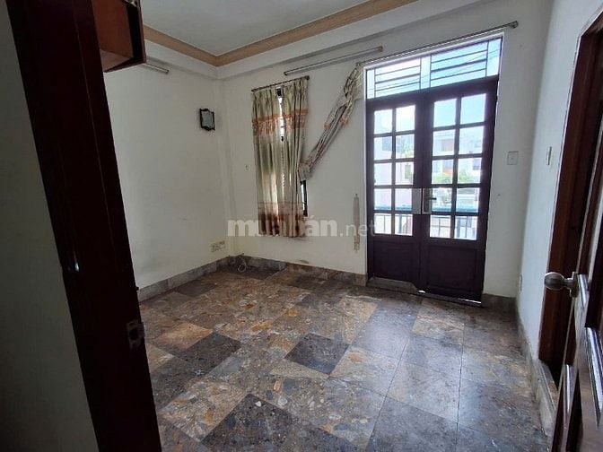 Bán nhà 2 mặt tiền lô góc Phan Văn Sửu 