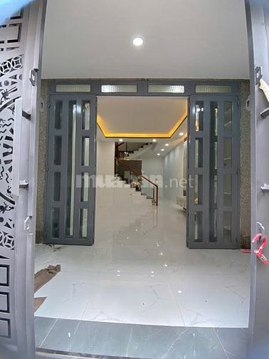 6,6 tỷ hẻm xe hơi ADL P3Q8 4,22 x 11 sổ đẹp vuông vức trệt 2 lầu 