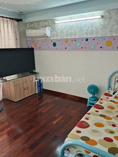 Nhà hẻm 220 Hoàng Hoa Thám (5 tầng; 4,5mx13,5m. Nở hậu 5,6m). Giá 10 t
