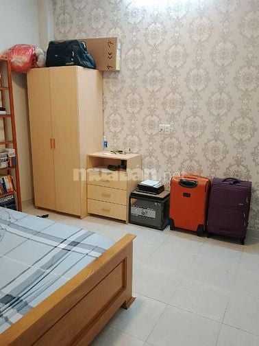 Nhà hẻm 220 Hoàng Hoa Thám (5 tầng; 4,5mx13,5m. Nở hậu 5,6m). Giá 10 t