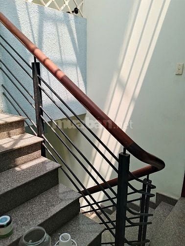 Nhà hẻm 220 Hoàng Hoa Thám (5 tầng; 4,5mx13,5m. Nở hậu 5,6m). Giá 10 t