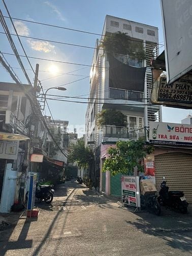 Cho thuê nhà nguyên căn 2 mặt tiền số 9 Nguyễn Thiện Thuật, P14, BT