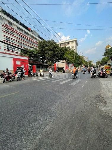 Cho thuê nhà mặt tiền khu đường D, KDTD
