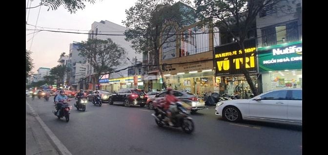 Bán 2 căn MT Nguyễn Hồng Đào-Trương CÔng Định- 112m2 đất- Giá rẻ 1x TỶ