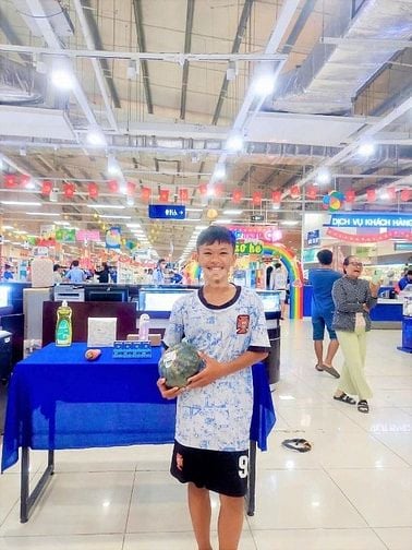 SIÊU THỊ Cần Tuyển LĐPT Thời Vụ Và Chính Thức làm Tạp Vụ,Bán Hàng, Kho