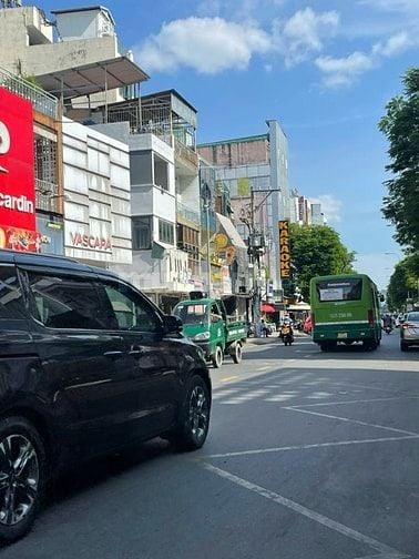 Cho thuê nhà mặt tiền đường Nguyễn Minh Hoàng, P12, quận Tân Bìn