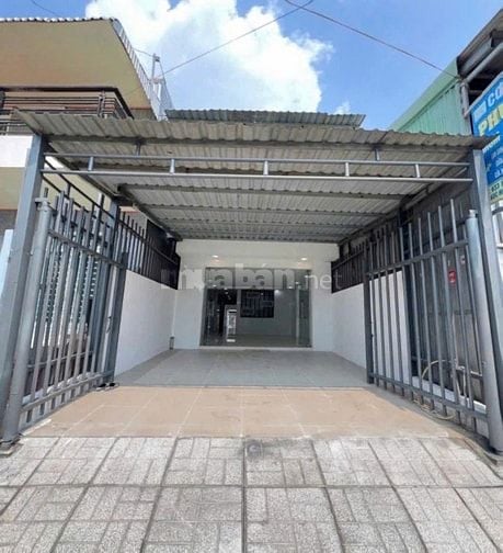 bán nhà 105m2 khu dân cư Bà Điểm Hóc Môn giá chỉ 980 triệu