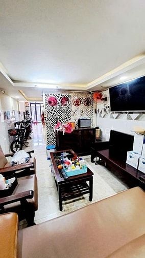 NHÀ ĐẸP HẺM XE HƠI CAO VĂN LẦU DT(3.4X18)NỞ HẬU 5.4M GIÁ 11.8 TỶ 