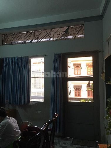 Bán căn hộ lầu 2 c/cư Hà Tôn Quyền Phường 4, Quận 11 giá 1,9 tỷ