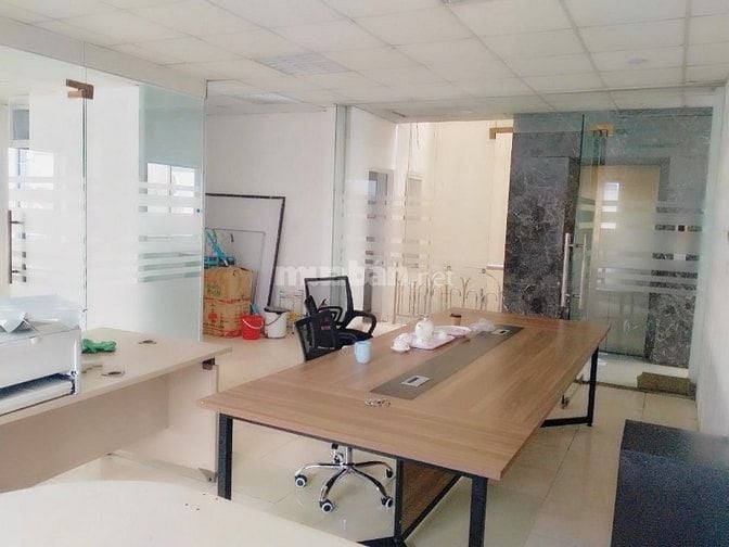 Cho thuê sàn văn phòng mặt phố số 6 Phạm Tuấn Tài, 120m 16tr/th có tha