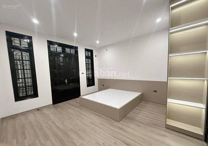 Chính chủ bán nhà phân lô ngõ 106  phố Chùa Láng 45m2x4 tầng,giá 9,9tỷ
