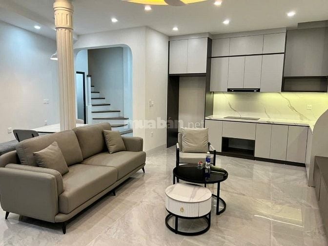 Chính chủ chào bán nhà 3 tầng mỹ đình, đẹp long lanh, đầy đủ nội thất 
