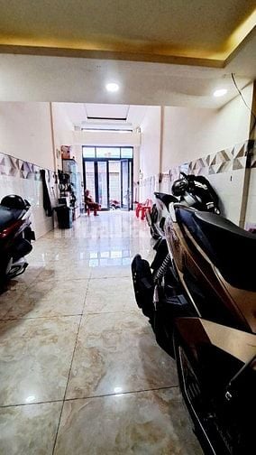 NHÀ ĐẸP HẺM XE HƠI CAO VĂN LẦU DT(3.4X18)NỞ HẬU 5.4M GIÁ 11.8 TỶ 