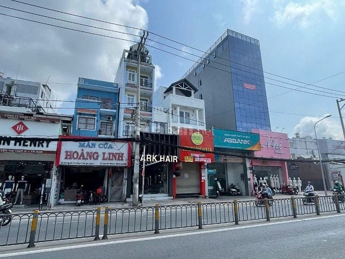 MT Nguyễn Thị Thập Q7 DT : 5m X 20m 4Tầng /Giá:23tỷ8
