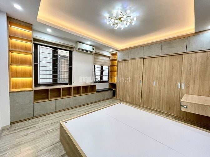 GÓC, Ô TÔ 7 CHỖ ĐỖ CHÁNH, KINH DOANH SẦM UẤT, PHỐ YÊN LỘ YÊN NGHĨA