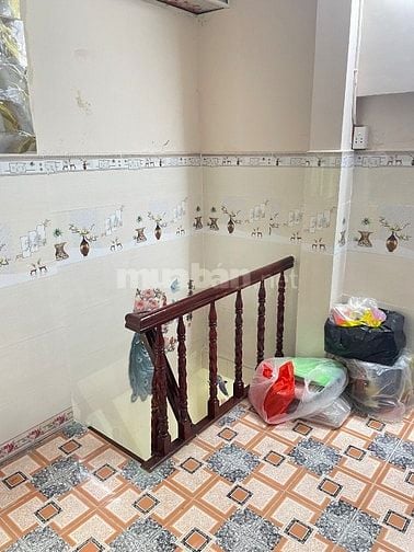 Mình cần bán nhà HXH 4,5m đg Nguyễn Trãi, P. Nguyễn Cư Trinh, quận 1