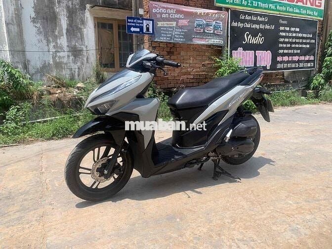 xe hầu như không đi  nên còn rất mới