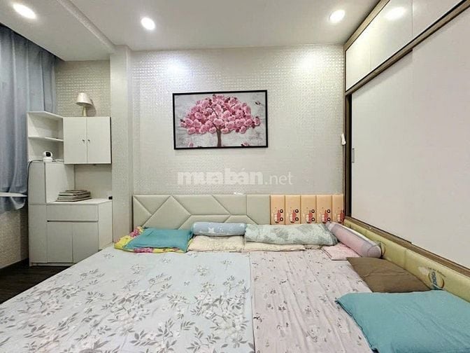 Hạ giá 500tr,bán gấp nhà 3lau,4x12.5m,Nguyễn Xí,Bình Thạnh,HXH,hơn 7ty