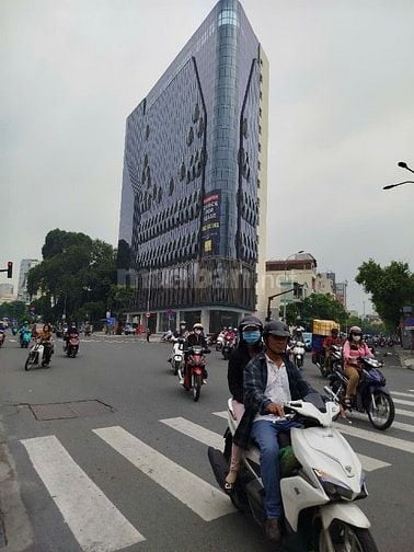 BÁN NHÀ, MẶT TIỀN ĐƯỜNG PHAN ĐĂNG LƯU. 2 LẦU- Dt 5.5m x16 m- 25 tỷ