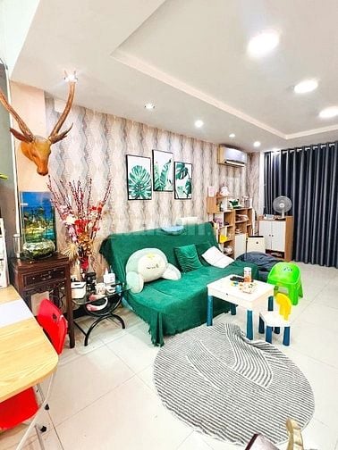 Bán nhà 5 tầng ngay phố ẩm thực Hậu Giang, dọn vào ở ngay.