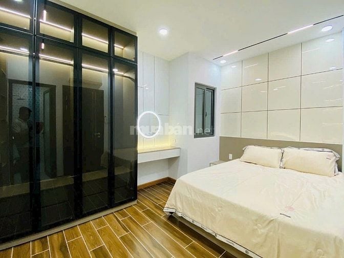 CHỦ HẠ 1 TỶ CHÀO GIÁ 4Tỷ Nhà HOÀNG HOA THÁM, TÂN BÌNH NGAY CHỢ