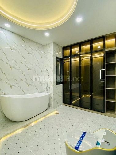 CHỦ HẠ 1 TỶ CHÀO GIÁ 4Tỷ Nhà HOÀNG HOA THÁM, TÂN BÌNH NGAY CHỢ