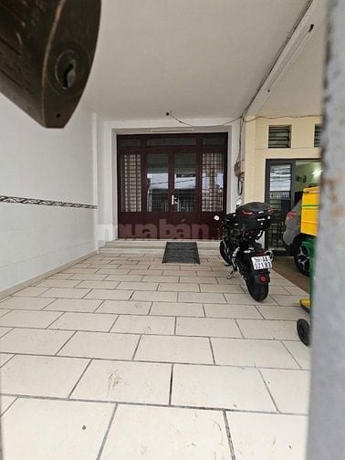 Cho thuê nhà HXH 320/3 Huỳnh Văn Bánh, Phường 11, Phú Nhuận